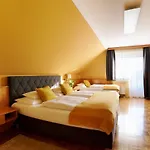 Hotel Garni Thermenoase 4*