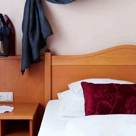 Otel Garni Thermenoase 4*