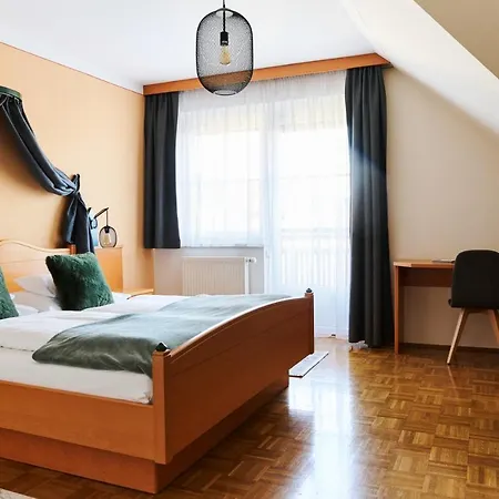 Hotel Garni Thermenoase 4*