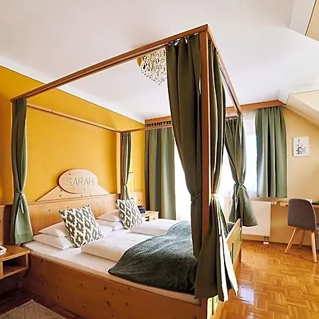 Garni Thermenoase 4*