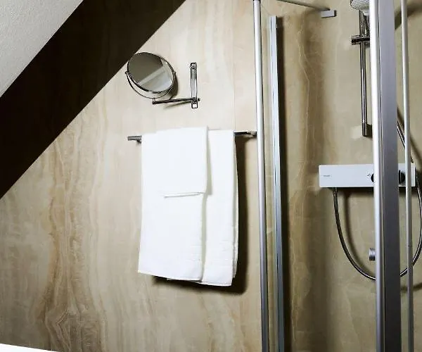 Garni Thermenoase 4*