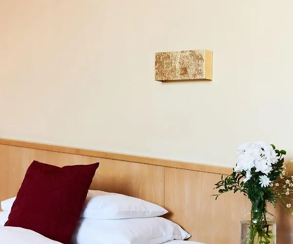 Garni Thermenoase 4*