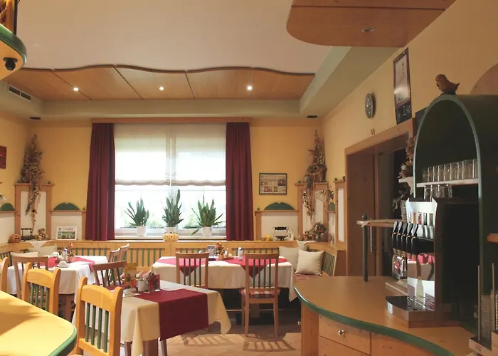 Hotel Garni Thermenoase 4*